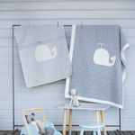 La Baleine broderie offerte
