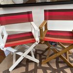 Fauteuil Metteur en scène personnalisé toile basque fuchsia rayée