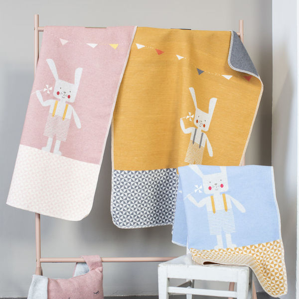Couverture Lapin broderie offerte  (photo 1/2)